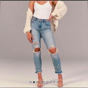 Abercrombie Curve Love High Rise Mom Jean